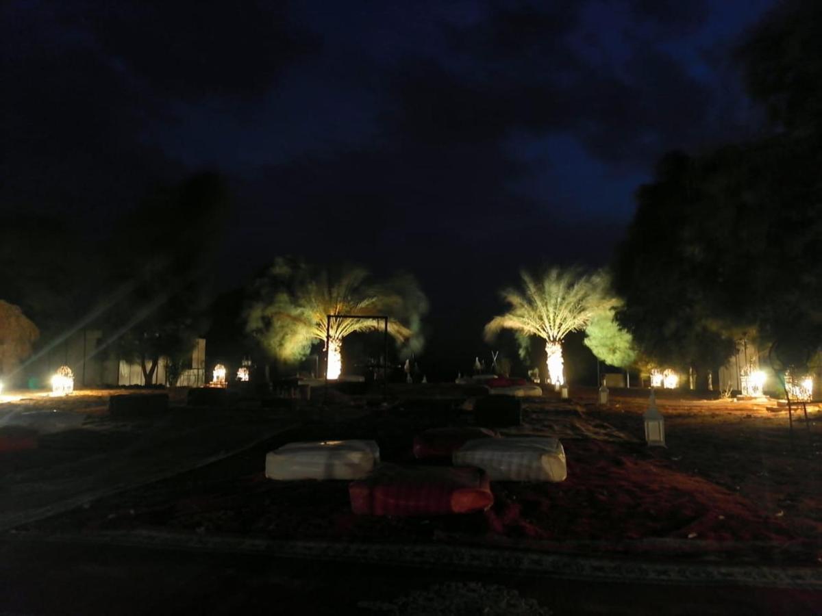 Erg Chebbi Sahara Camp Hotel เมอร์ซูกา ภายนอก รูปภาพ