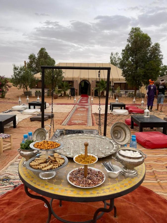 Erg Chebbi Sahara Camp Hotel เมอร์ซูกา ภายนอก รูปภาพ