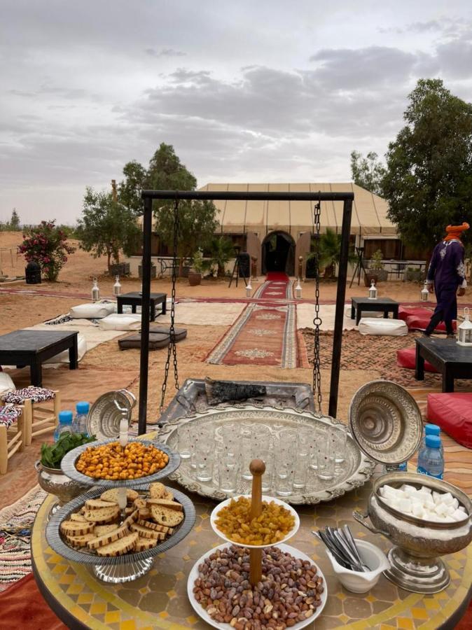 Erg Chebbi Sahara Camp Hotel เมอร์ซูกา ภายนอก รูปภาพ