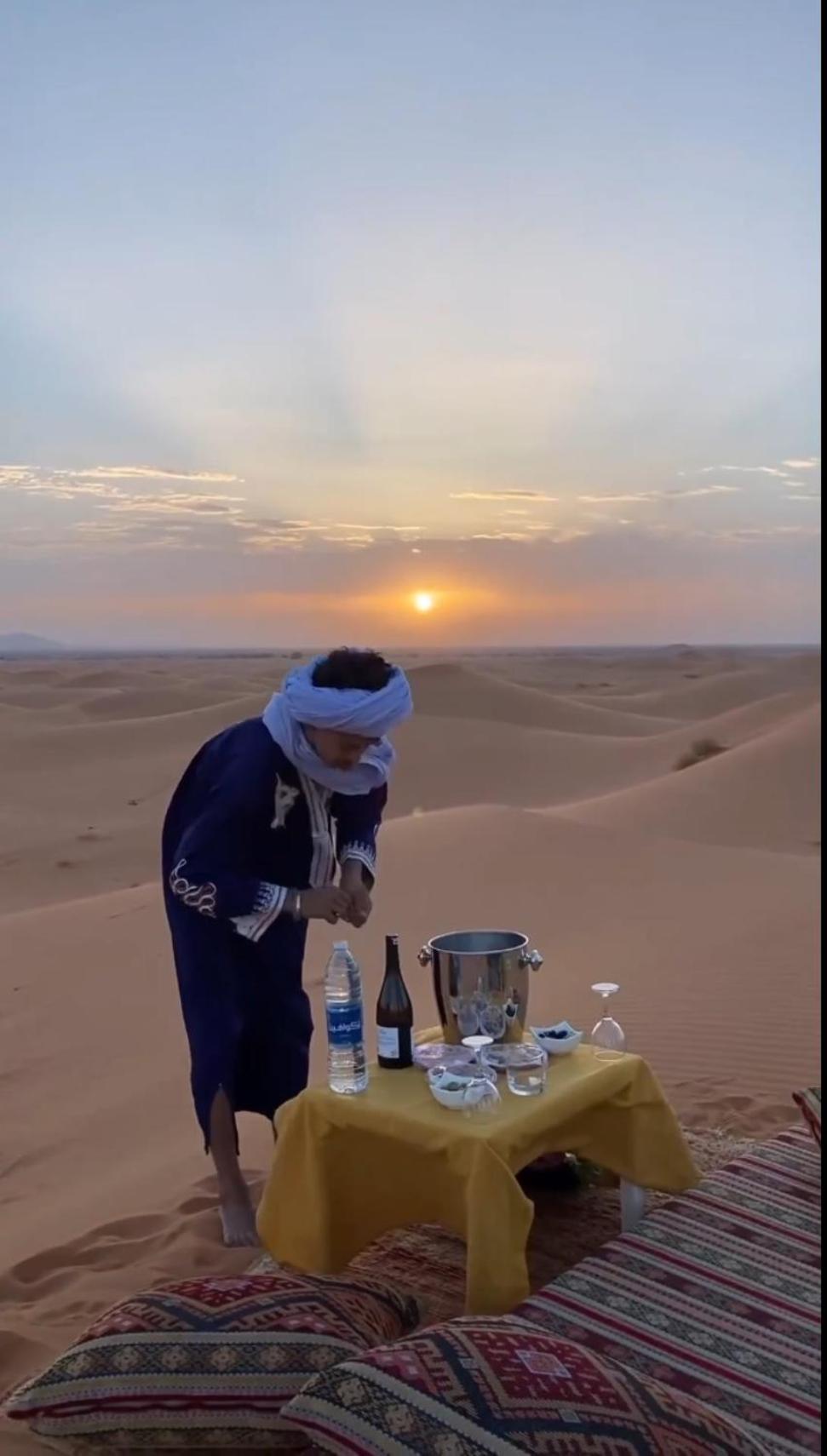 Erg Chebbi Sahara Camp Hotel เมอร์ซูกา ภายนอก รูปภาพ