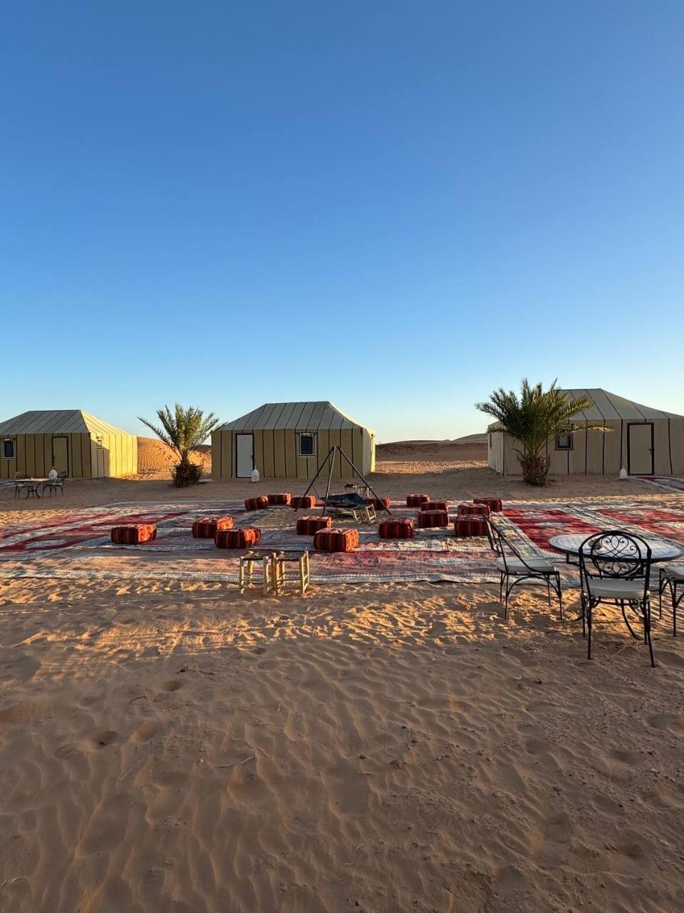 Erg Chebbi Sahara Camp Hotel เมอร์ซูกา ภายนอก รูปภาพ