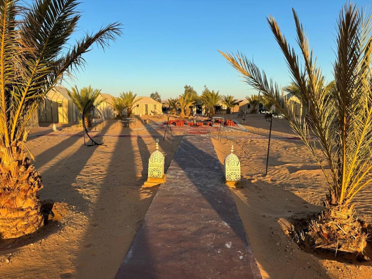 Erg Chebbi Sahara Camp Hotel เมอร์ซูกา ภายนอก รูปภาพ
