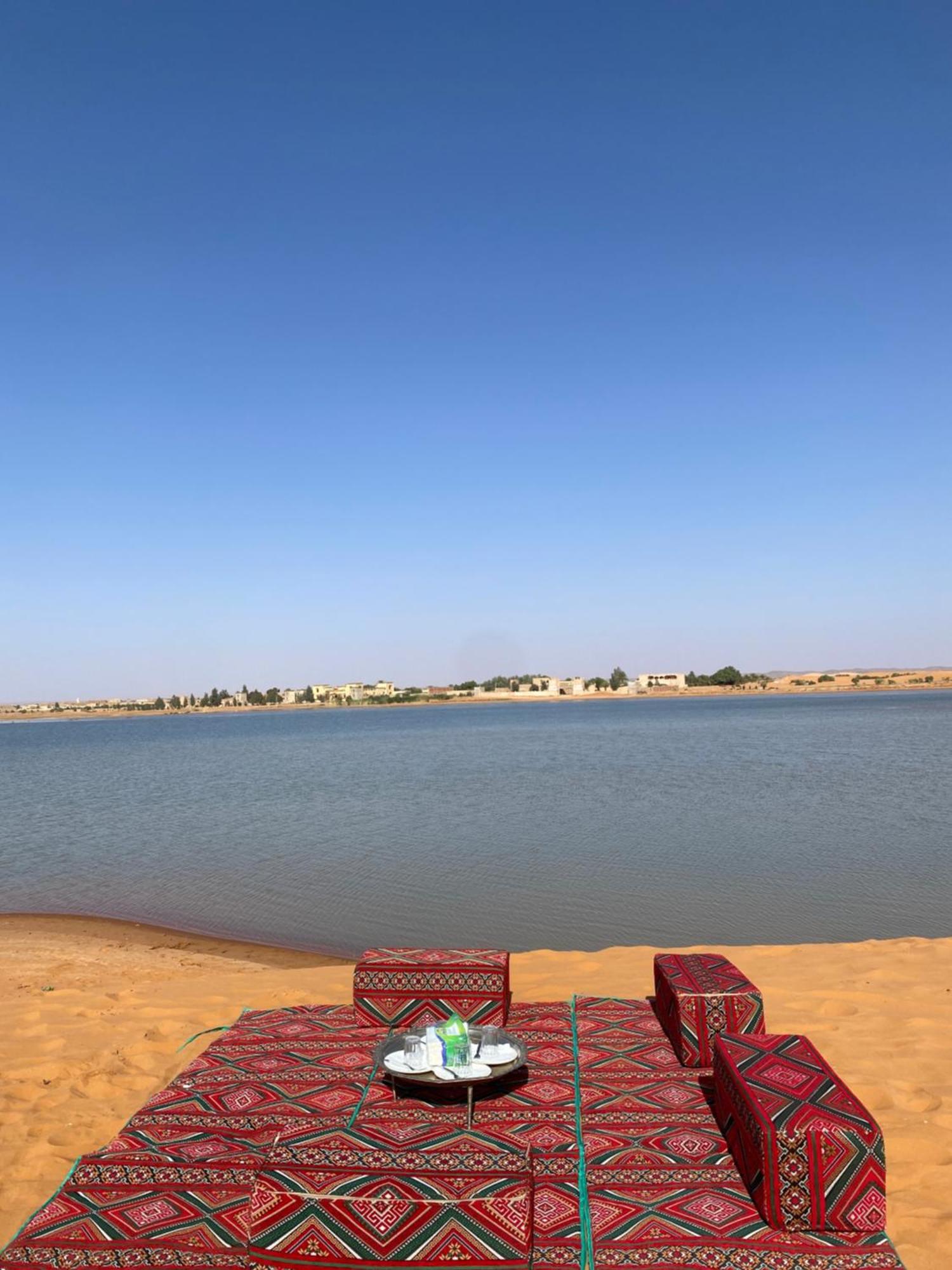 Erg Chebbi Sahara Camp Hotel เมอร์ซูกา ภายนอก รูปภาพ